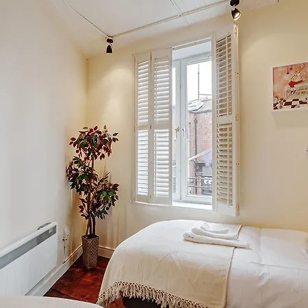 Essex Street Apartment 아파트 더블린