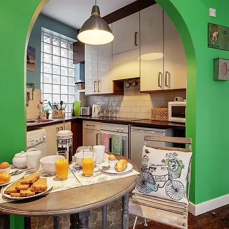Essex Street Apartment * 더블린